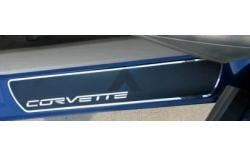 Tröskelskydd svart/aluminum Corvette text 05-13