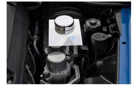 14-16 w/Auto Stainless Master Cylinder Cover Cap